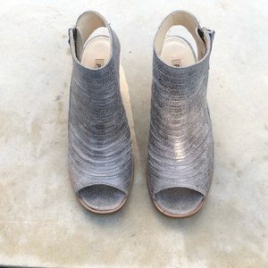 Paul Green open toed booties